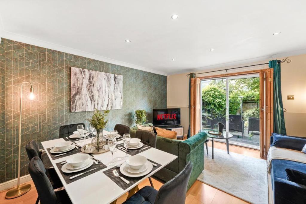 Boutique House - Parking - Garden Hébergement de vacances *